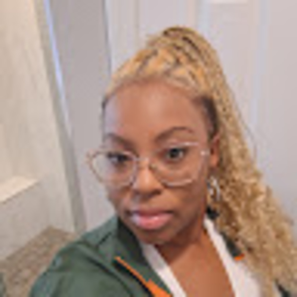 Meet your Posher, Angie's